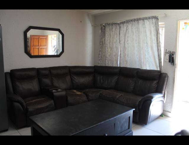 2 BEDROOM APARTMENT FOR SALE IN EDEN GLEN